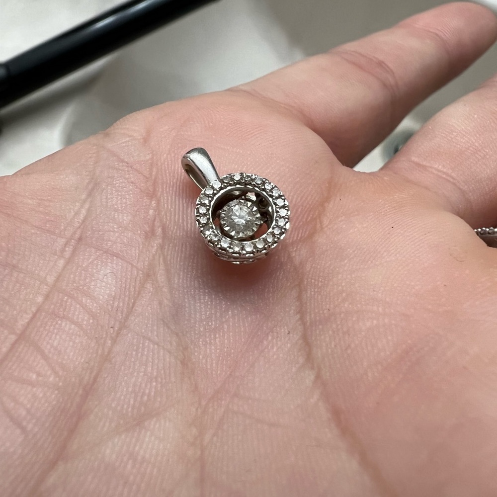 Unstoppable love necklace pendant 10k white gold 1/4ct diamond